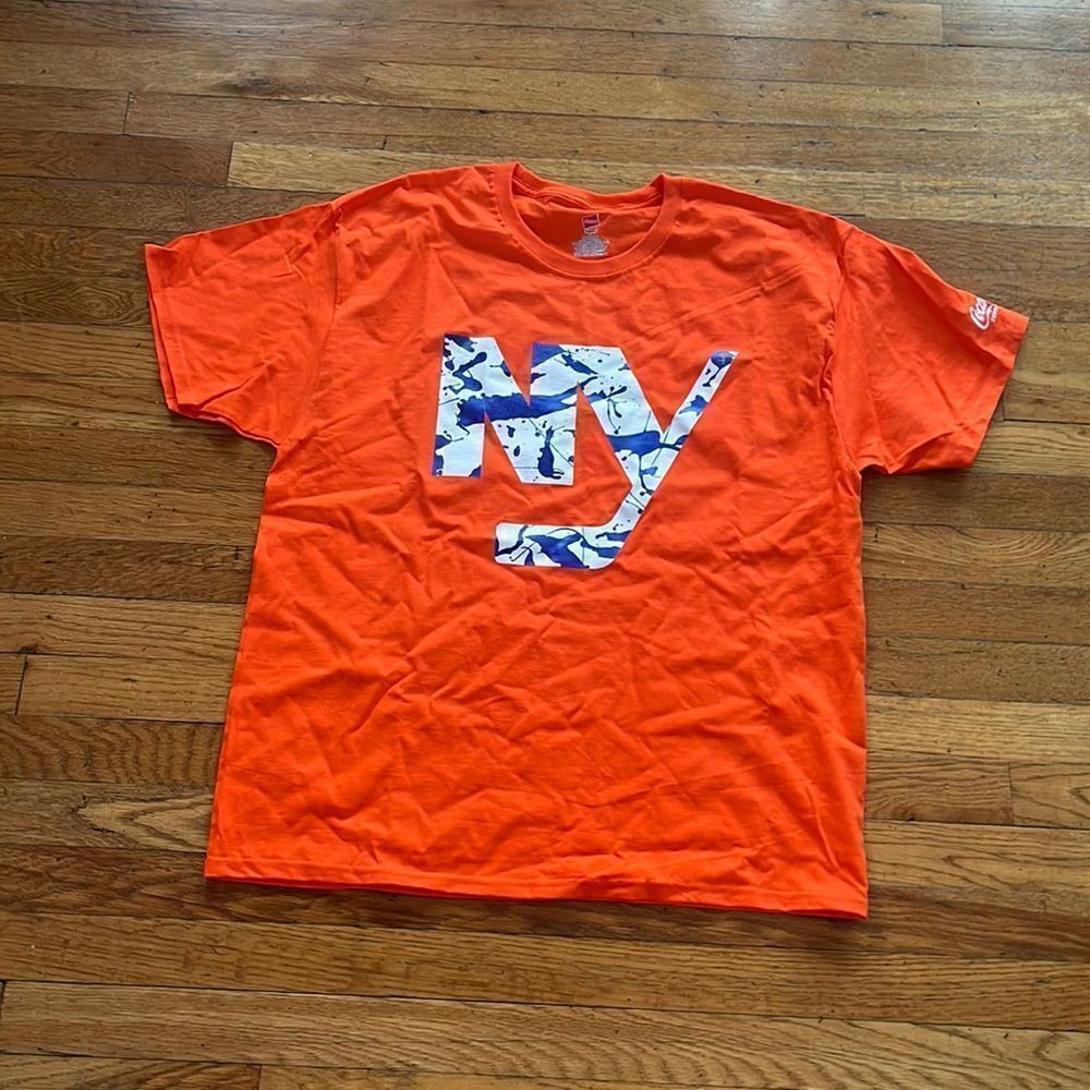NY islanders t shirt - Picture 3 of 5